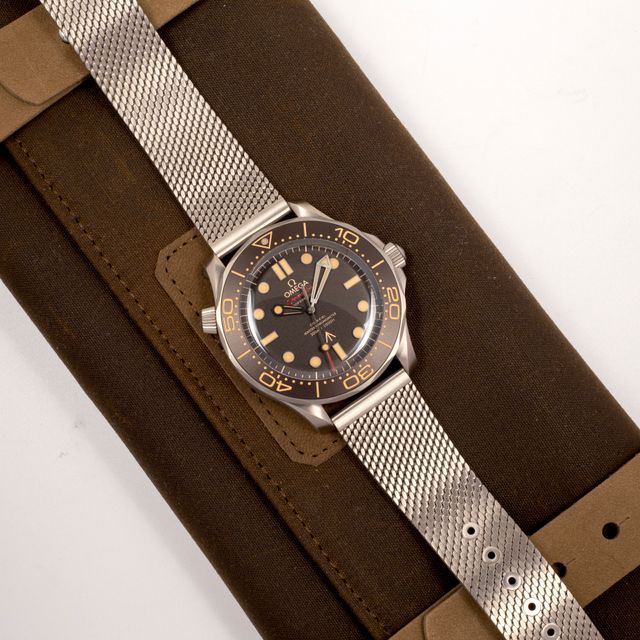 Omega Seamaster Diver 300m - James Bond Edition 210.90.42.20.01.001 Image 6